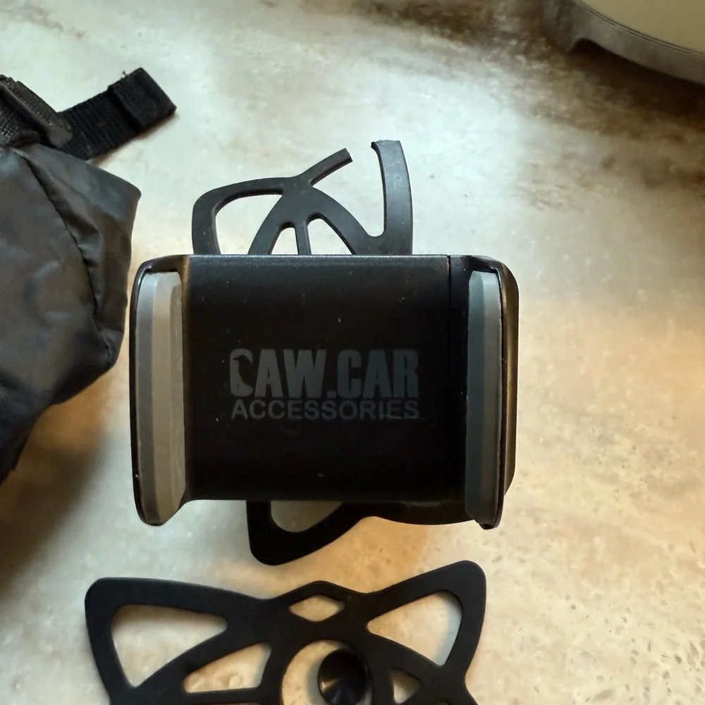 Black Phone Mount